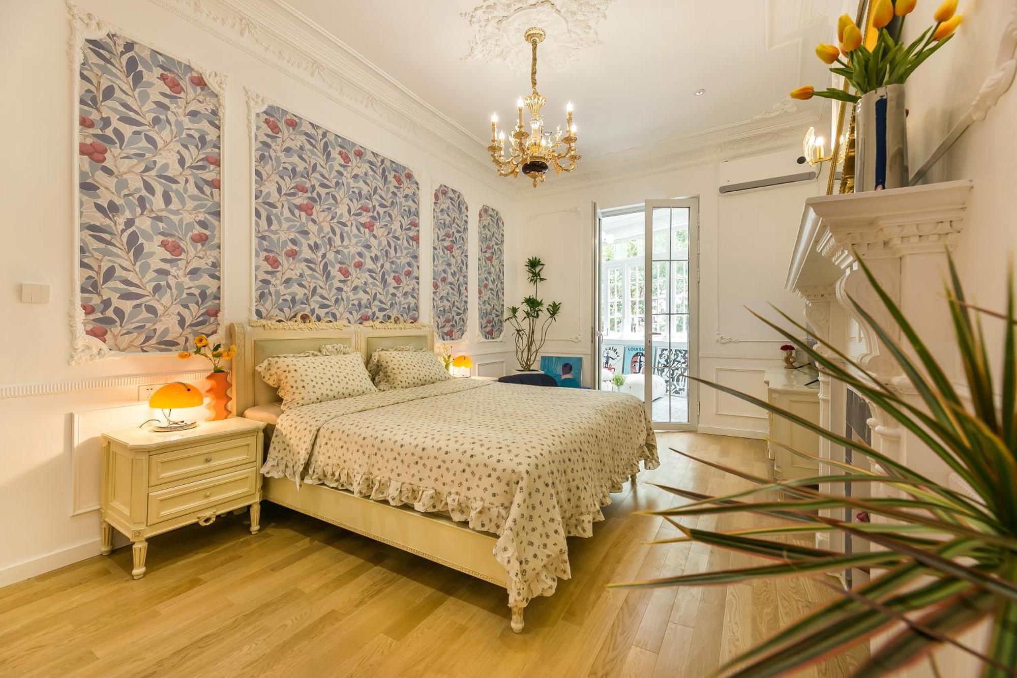 Long-term French Appartement